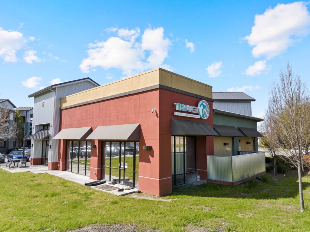 39-web-or-mls-TruVet Specialty and Emergency Hospital_16